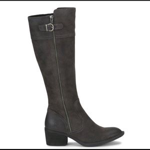 NWOT Grey Born Fannar Suede Knee High Boots